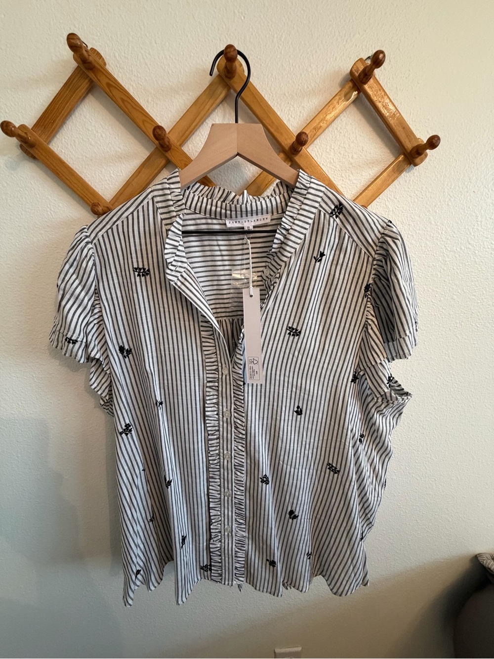 Jane + Delancey Embroidered Stripe Flutter Sleeve Blouse 2X NWT